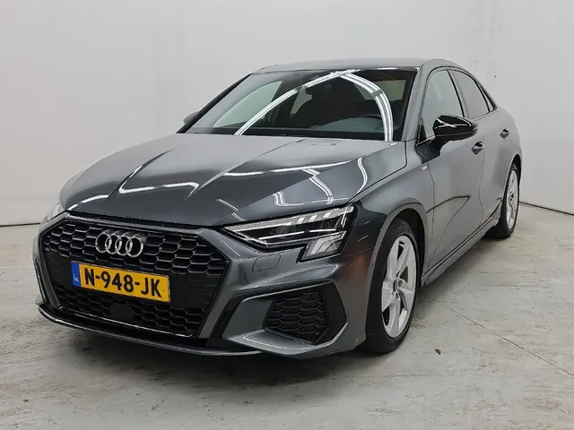 Audi A3 Limousine 35 TFSI 150pk S tronic S Ed Ambi Optiek