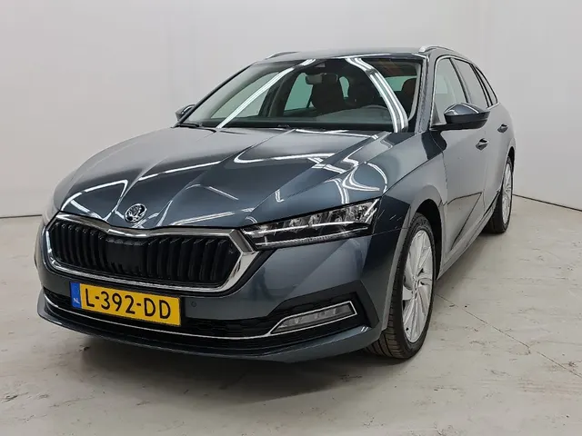 Škoda Octavia Combi 1.0 TSI 110pk DSG Business Edition Chrome