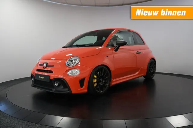 Abarth 695 Competizione 180pk Carbon schaalstoelen 2023
