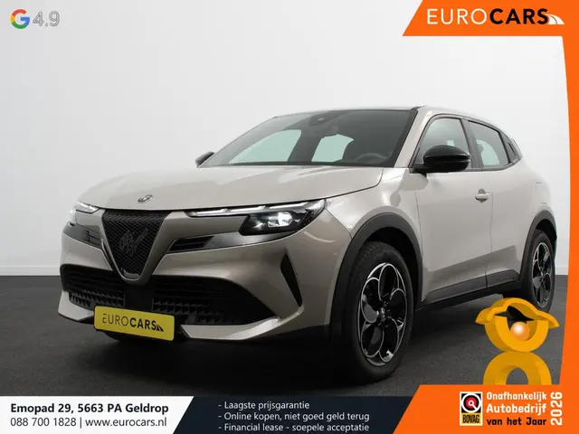 Alfa Romeo Junior Elettrica Automaat 156PK Adaptieve 2025