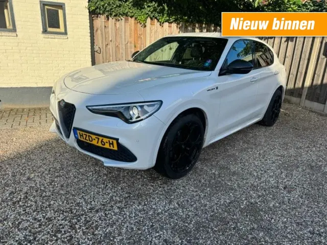 Alfa Romeo Stelvio 2.0 T AWD Veloce Ti 2021