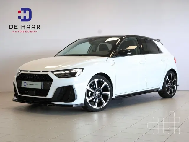Audi A1 30 TFSI S Edition - Black Edition - Maxton Design - Sensoren 2025