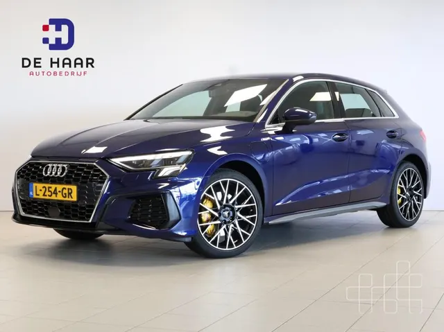 Audi A3 Sportback 40 TFSI e S edition - RS Zetels 2020