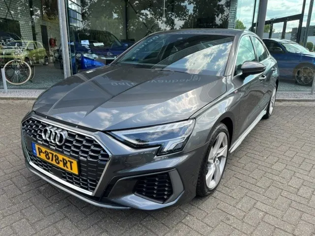 Audi A3 30 Limousine TFSI S-Line Edition Ad 2022