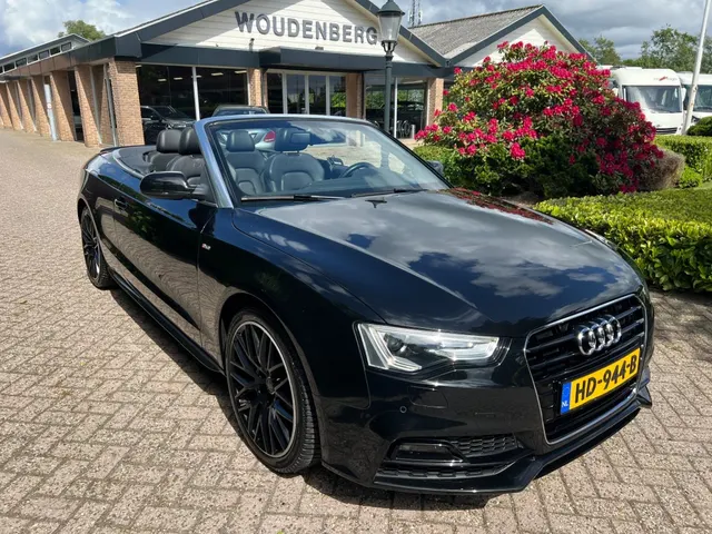 Audi A5 Cabriolet S-Line int + ext 2015