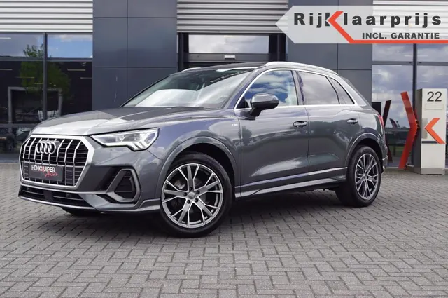 Audi Q3 35 TFSI S Line 2019