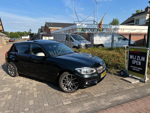 BMW 1-Serie 116I Edition MotorSport Shadow-Line 2019