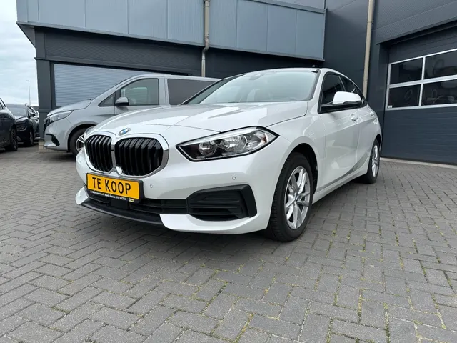 BMW 1-Serie 118i Executive 2020
