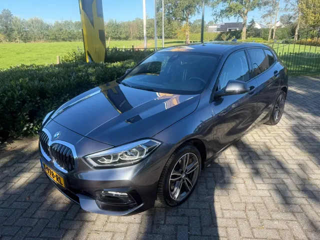 BMW 1-Serie 118i Executive Edition Aut7 Sport Line 2020