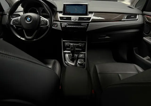 BMW 2-Serie Active Tourer 220i High Executive 2021