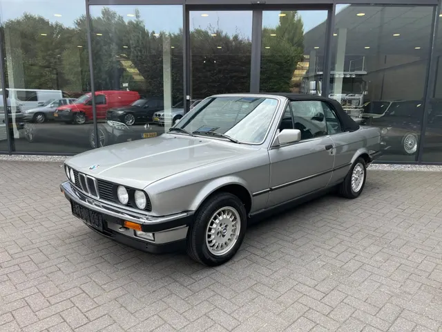 BMW 3-Serie 325I Cabrio Automaat 1987