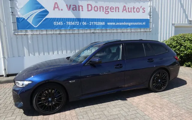 BMW 3-Serie Touring 320E M-Sport 2023