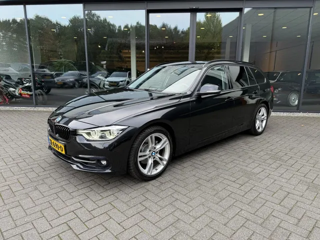 BMW 3-Serie Touring 320I Sportline 2019
