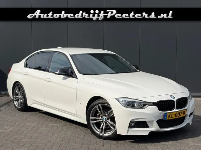 BMW 3-Serie 330e M Sport Shadow 2016