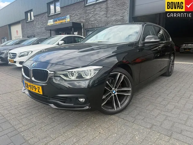 BMW 3-Serie Touring 318i Centennial Executive 3 2016
