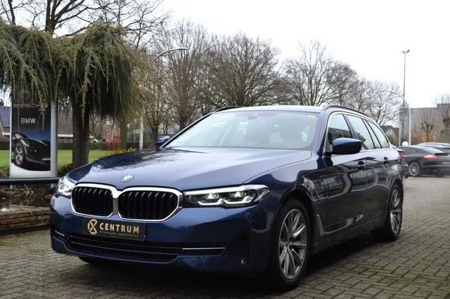 BMW 5-Serie 530e Touring - Head Up - Driving Assistant 2021