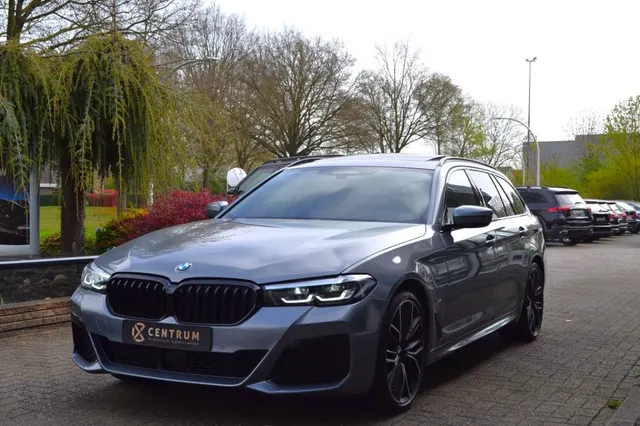 BMW 5-Serie 530d xDrive M-Sport 2022