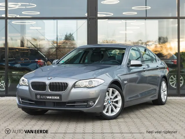 BMW 5-Serie 528i zescil. Zf8 Aut. - Radar 2011