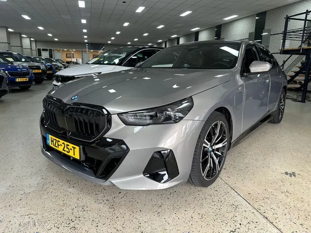 BMW 5-Serie 530e M Sport 2025