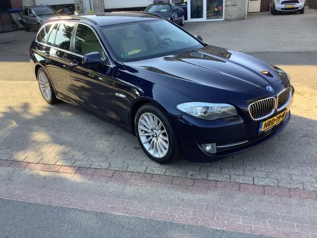 BMW 5-Serie Youngtimer 535D High Executive touring 2010