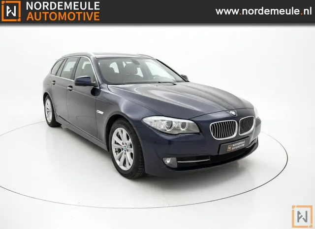 BMW 5-Serie 523I High Executive 2012