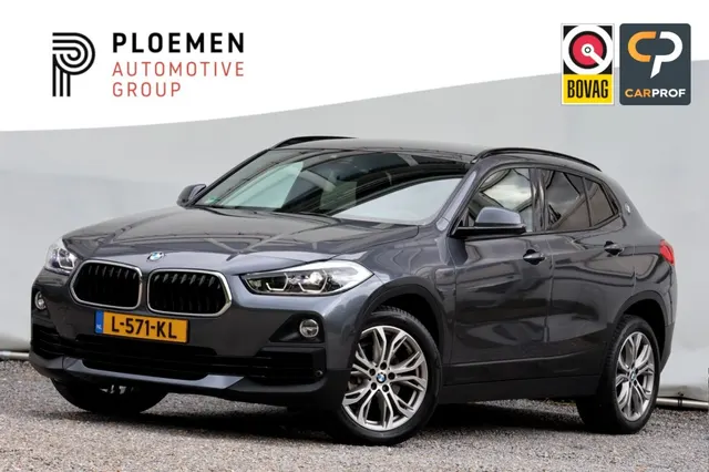 BMW X2 sDrive 18i - 140 pk ** 2020