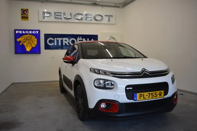 Citroen C3 1.2 PureTech Shine 62.000 Km. 82 Pk 2017