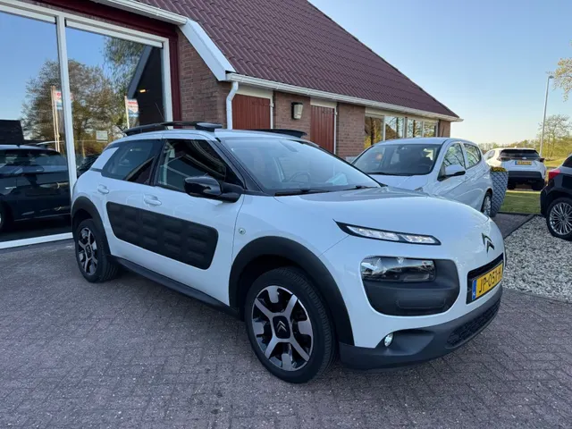 Citroen C4 1.2 Puretech Shine 2016