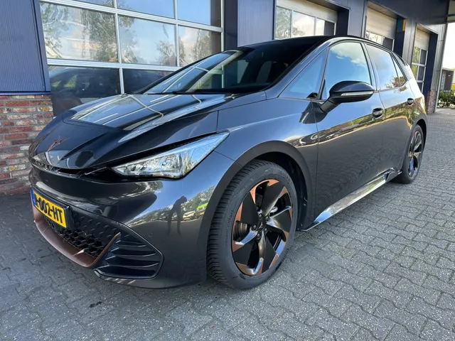 CUPRA Born Adrenaline One 62 kWh 2022