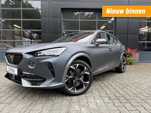 CUPRA Formentor 1.4 E-Hyb Vz Perf. Bj.2022 Magnetic Grau Matt 2022
