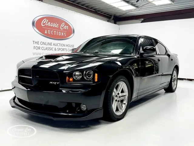 Dodge Charger 5.7 V8 - Online Auction 2012
