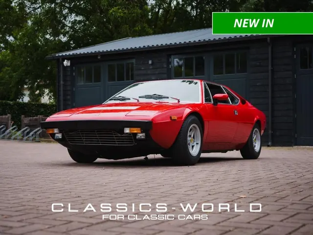 Ferrari Dino 208 Gt4 2+2 Coupe 1975