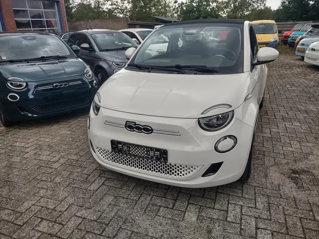 Fiat 500 E-Cabrio- Rijklaar. 42KW-Snelladen 2021