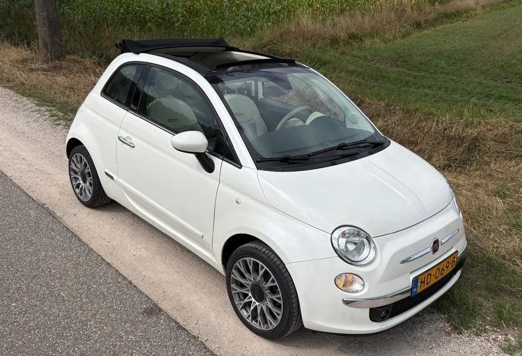Fiat 500C 1.2 cabriolet met slechts 42.700 km ! 2015