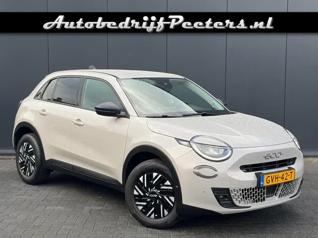 Fiat 600 1.2 Hybrid Urban Automaat 2024