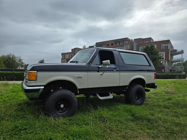 Ford Bronco 1987
