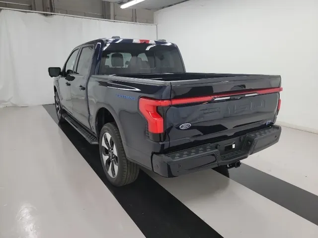 Ford F-150 Lightning Platinum Extended Battery 2023