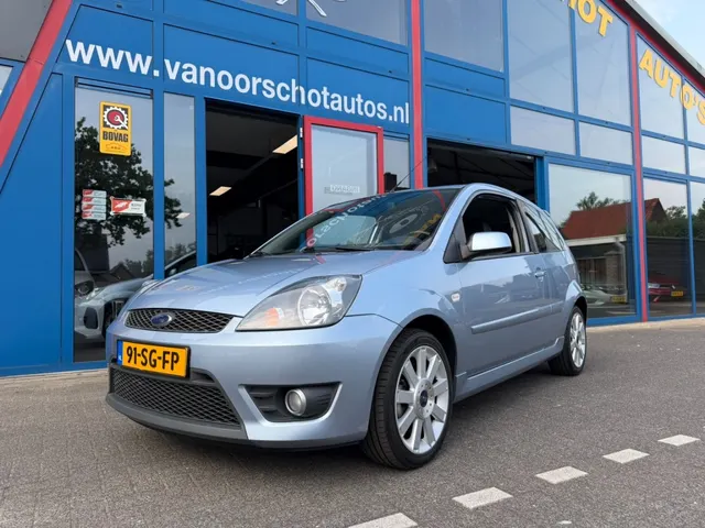 Ford Fiesta 2.0-16v 150pk St 24703km!!! 2006