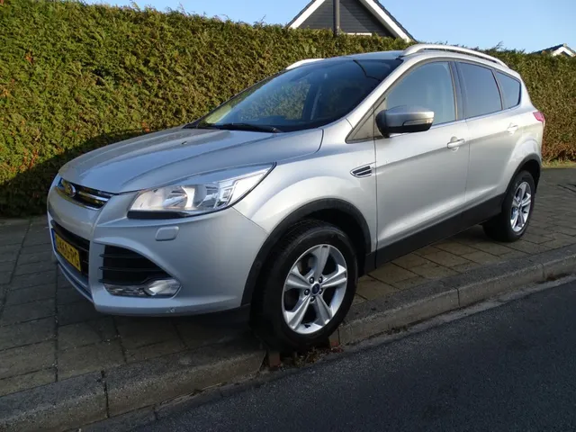 Ford Kuga 1.5 Titanium Plus-2000 kg trekgewicht 2014