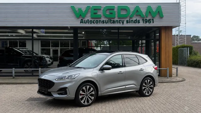 Ford Kuga 2.5 PHEV St-Line X 2023