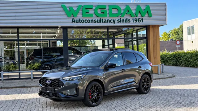 Ford Kuga 2.5 PHEV St-Line X 243pk 2026