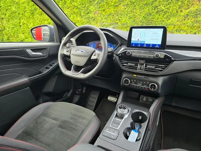 Ford Kuga 2.5 PHEV St-Line X 2024