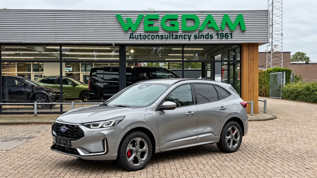 Ford Kuga 2.5 PHEV St-Line X 243pk 2025