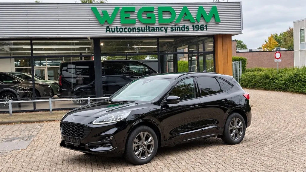 Ford Kuga 2.5 PHEV St-Line X 2024