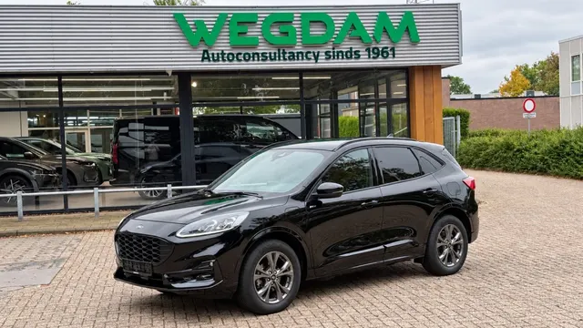 Ford Kuga 2.5 PHEV St-Line X 2024