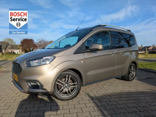 Ford Tourneo Courier 1.0 Titanium I 2019