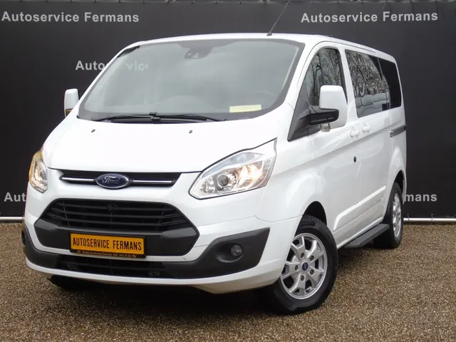 Ford Tourneo Custom 2.2D 155PK Tourneo - 159DKM - 8pers 2014