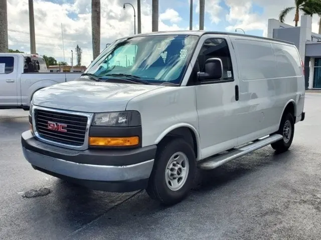 GMC Savana 2500 Express Cargo 6.0 V8 Flex Fuel 2021