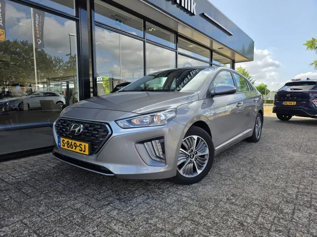 Hyundai Ioniq 1.6 Gdi PHEV Comfort Plug- In + 2022