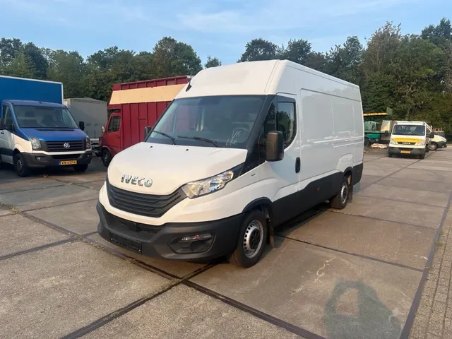 Iveco Daily 35S16V L3H2 2024